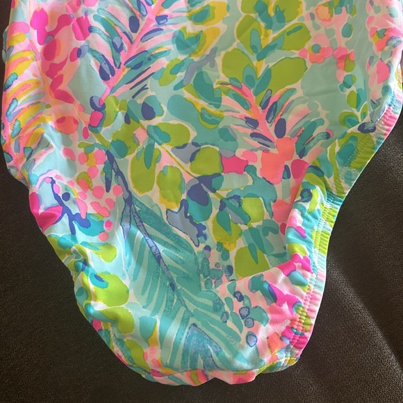 Lilly Pulitzer Lanai Halter One Piece Catch The Wave Swimsuit Blue Pink Size 2 - Picture 7 of 9